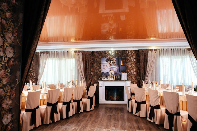 Каминный зал в «Вилла» фотография №10