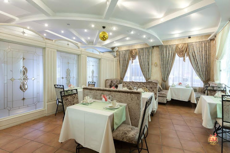 Зал на 20 человек  в «Пхали» фотография №10