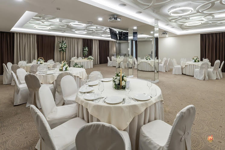 Зал «Шишкин»  в «Рамада» фотография №2