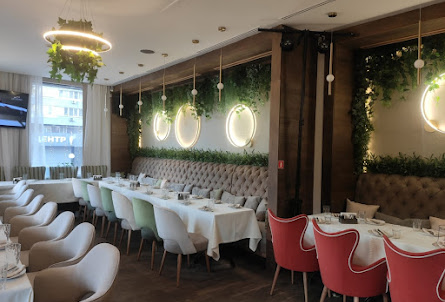 Зал первого этажа  в Зал первого этажа 