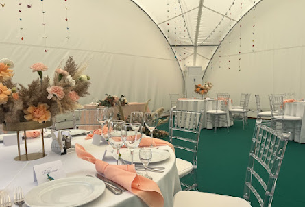 Шатер в Караоке-бар