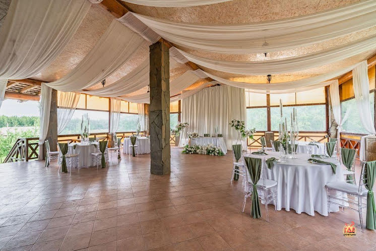 Веранда на озере в «Конюшня» фотография №7