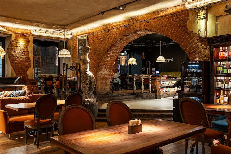 Основной зал в «БеZухов» фотография №8