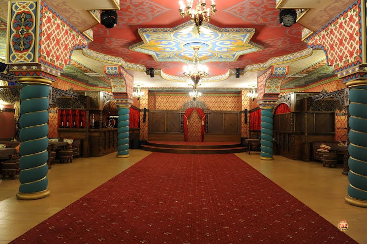 Восточный зал  в «Весенний дворец» фотография № 1