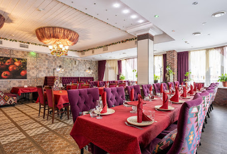 Основной зал в Малый зал