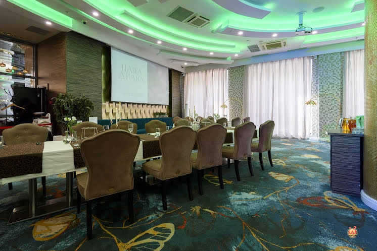 Зал "Атмосфера"  в «Ramada» фотография №5