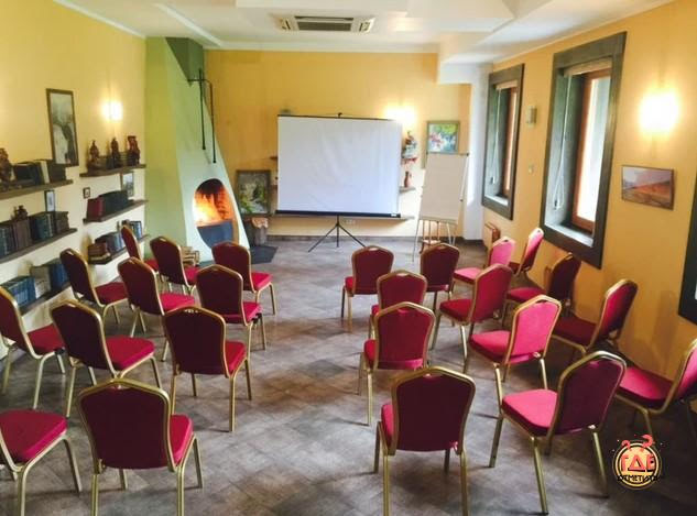 Зал «Библиотека» в «Таёжные Дачи» фотография №2