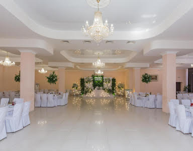  ресторан Империя Плаза