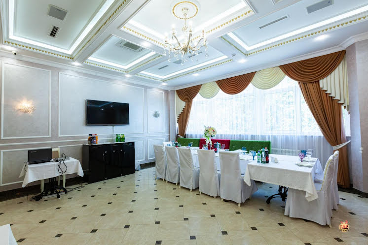 Зал на 20 человек в «Заря» фотография №1