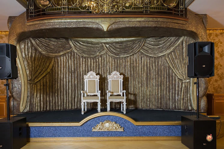 Королевский зал в «Весенний дворец» фотография №6