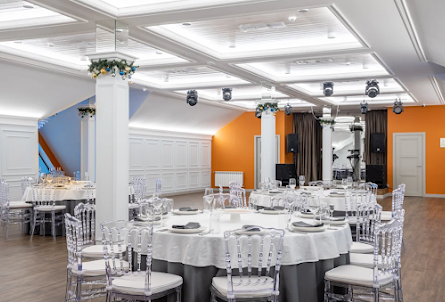 Банкетный зал в Малый зал 