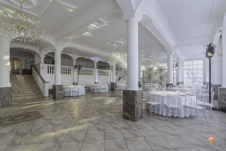 Верхний зал в «Мир у Озера» фотография №16