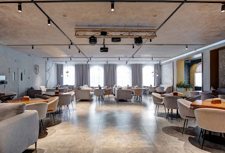 Зал на 1 этаже в Цокольный