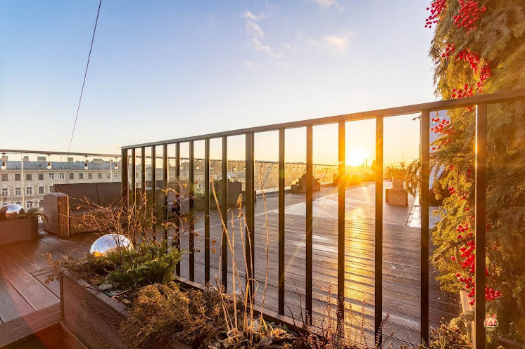 Основной зал  в «Ближе к небу» фотография №5