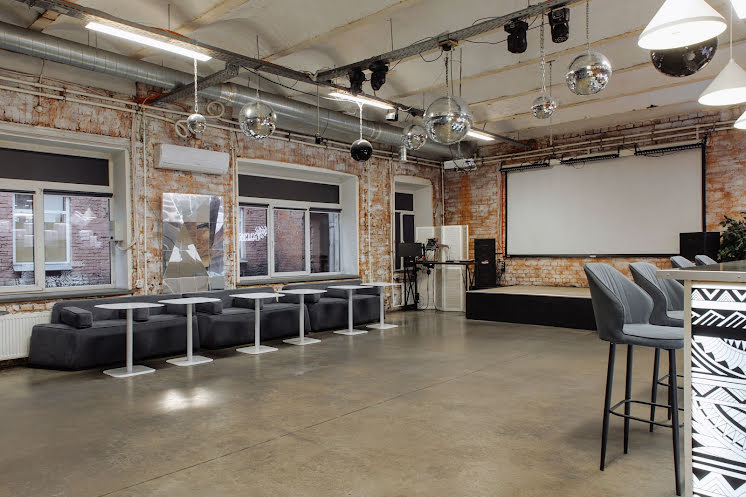 Малый Зал в «COM.NATA на Петроградской» фотография №14