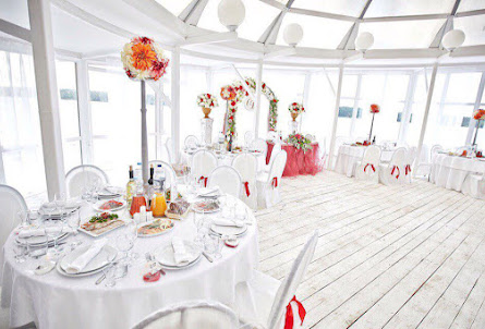 Кафе «Атом» в Купол