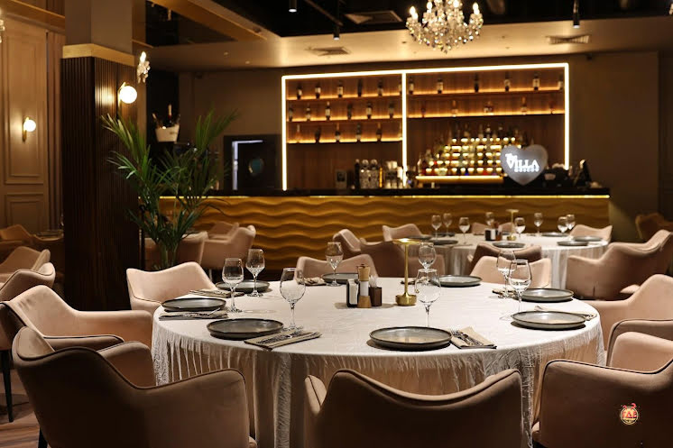 Основной зал в «The Villa» фотография №7