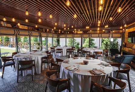 Ресторан «Маэстро» в Беседки у шатра Omega