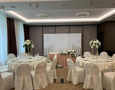  ресторан Рамада