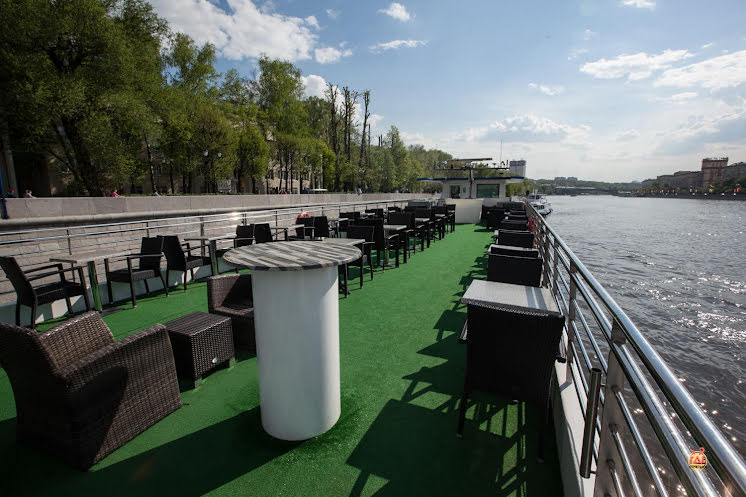 Верхняя палуба в «Ривер Лаундж-2» фотография №7