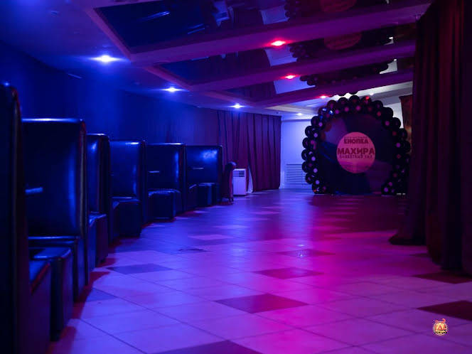 Основной зал в «Кнопка» фотография №1