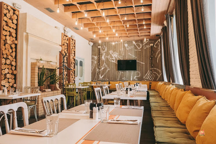 Каминный зал  в «Пряности & Радости на ВО» фотография №8