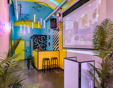  ресторан МАЙ Москва на Бауманской