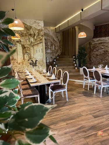 Основной зал в «Српска Кафана на Кубанской набережной» фотография №8