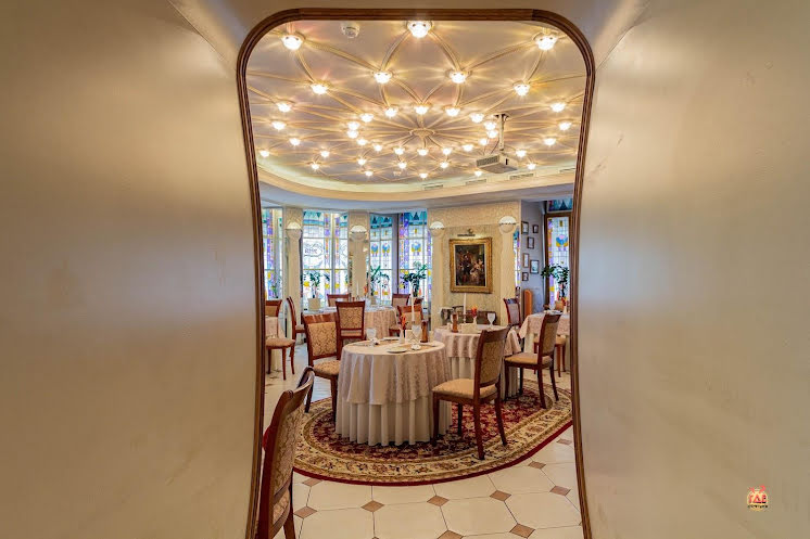 ВИТРАЖНЫЙ ЗАЛ в «1913 год» фотография №3