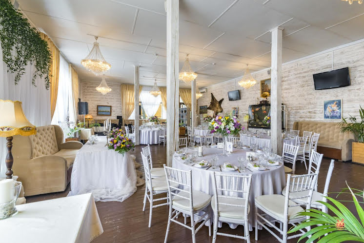 Основной зал в «Усадьба» фотография №9