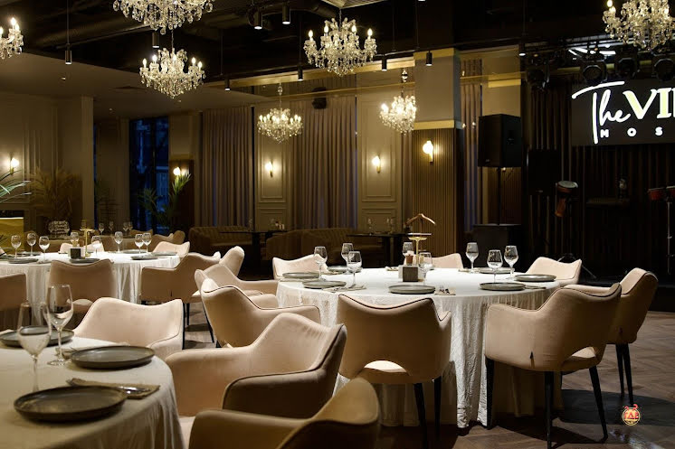 Основной зал в «The Villa» фотография №10