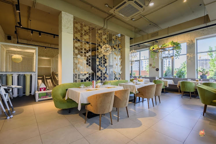 Основной зал  в «Pepperoni на Анаса Тазетдинова» фотография №5