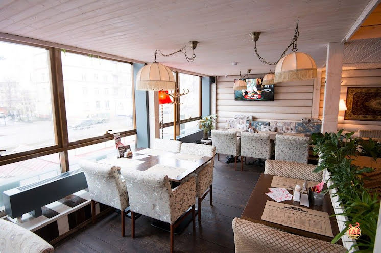 Основной зал в «У нас на даче» фотография №6