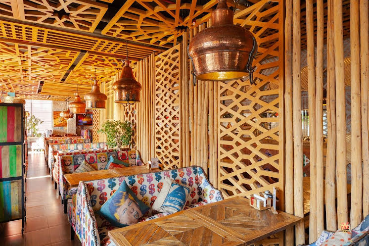 Зал ресторана  в «Чайхона №1 Новокосино» фотография №15