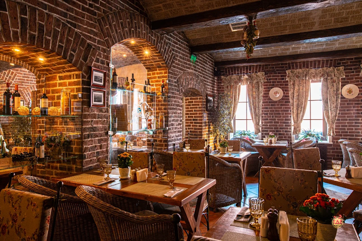 Зал с камином в «Вилла Паста» фотография №11