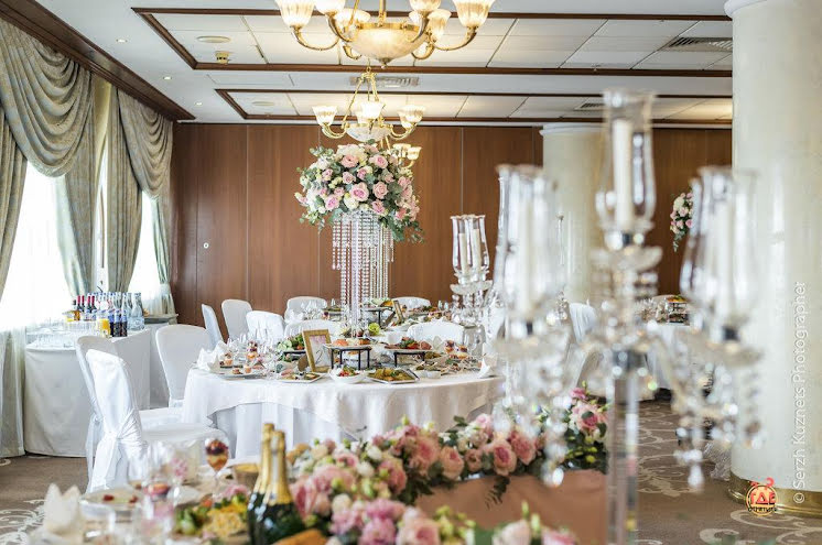 Зал «Петровский» в «Сафмар Аврора Люкс» фотография №16