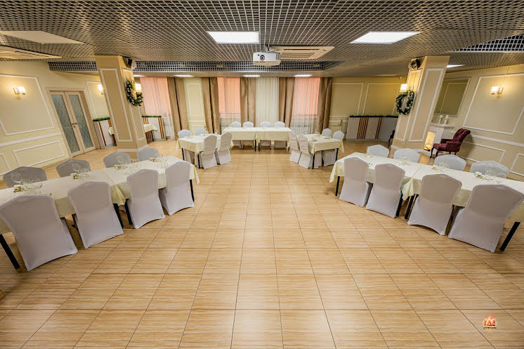 Зал на 70 человек в «Tessa&Bigly» фотография №15