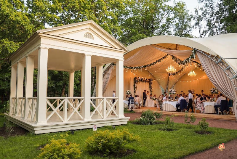 Historical Garden фотография № 1