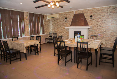 Большой зал  в Малый зал 