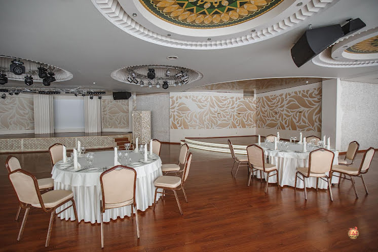 Большой банкетный зал в «Волга & Ванильное небо» фотография №19