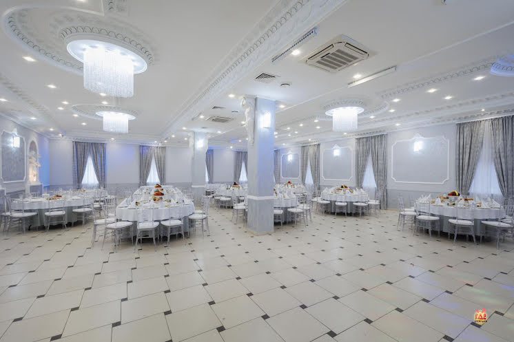 Основной зал в «Зеленая роща» фотография №8