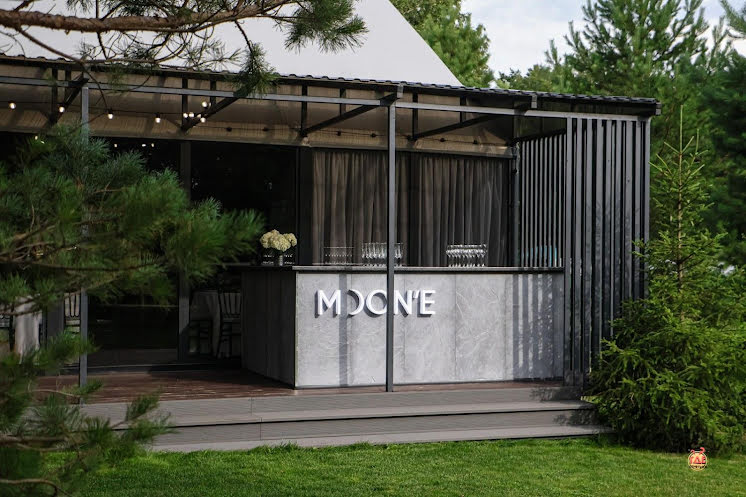 MOON’E в «MƆON’E» фотография №3