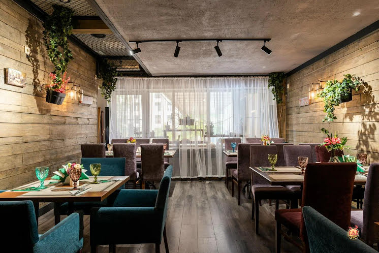 Малый зал в «Тбилисоба» фотография №2