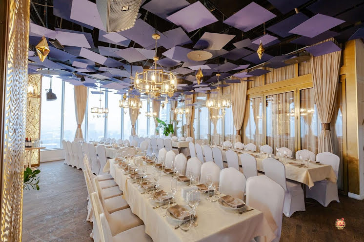 Основной зал в «Сытый лось на Кунцево» фотография №1