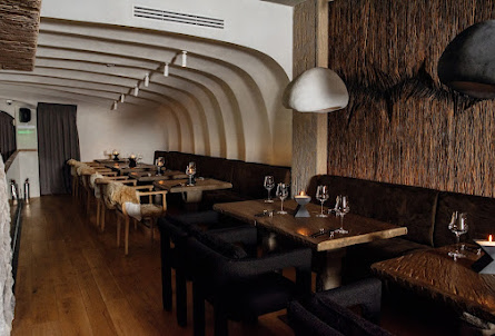 Балконы  в Каминный зал 