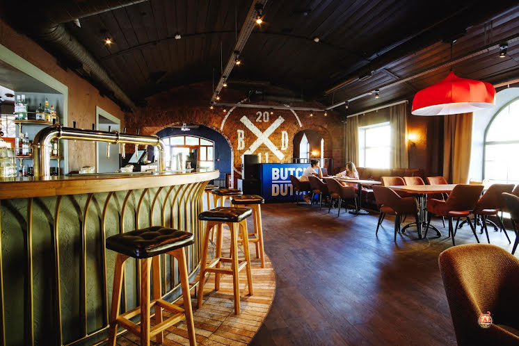 Основной зал в «Butch&Dutch на Нижневолжской набережной» фотография №11