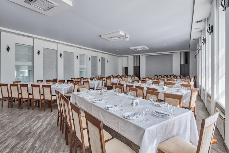 Средний зал в «Иртыш» фотография №9