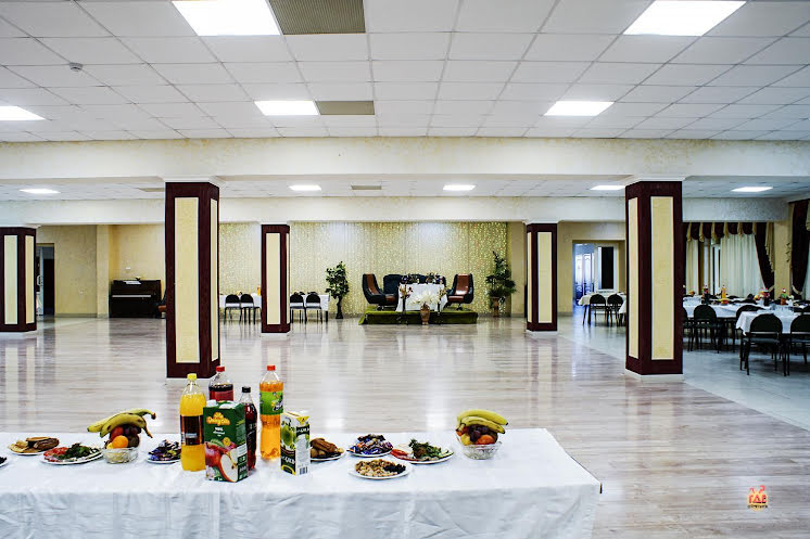 Большой банкетный зал  в «Урал» фотография №4