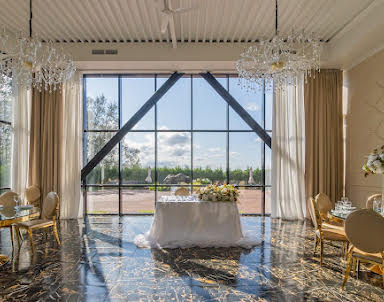  ресторан Кролик в Шляпе