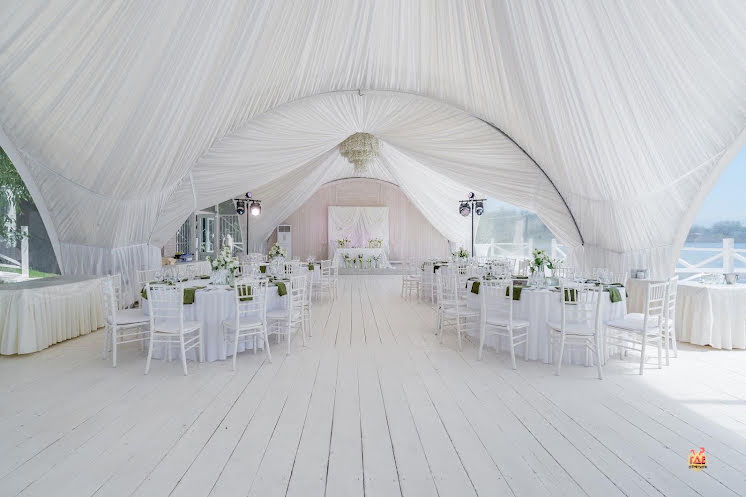 Шатёр White Podium в «Pirogovo-event» фотография №9